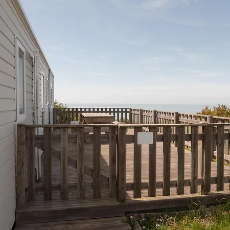 Vue Imprenable, Terrasse Xxl, Piscine Et Toboggans Au La Falaise D'equihen Kemping